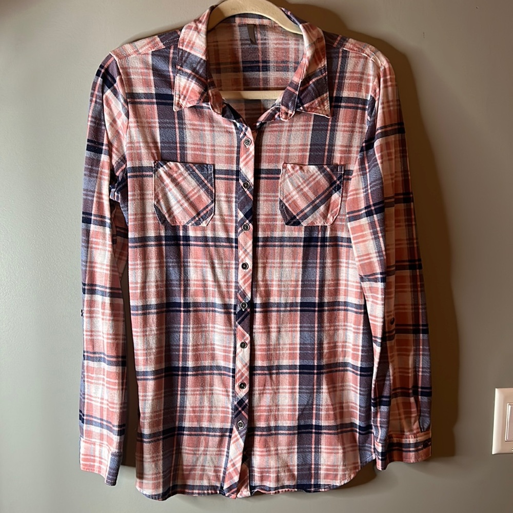 Women’s Pink and Blue western design shirt Large.